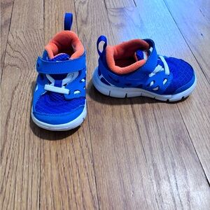 Toddler Nike sneakers